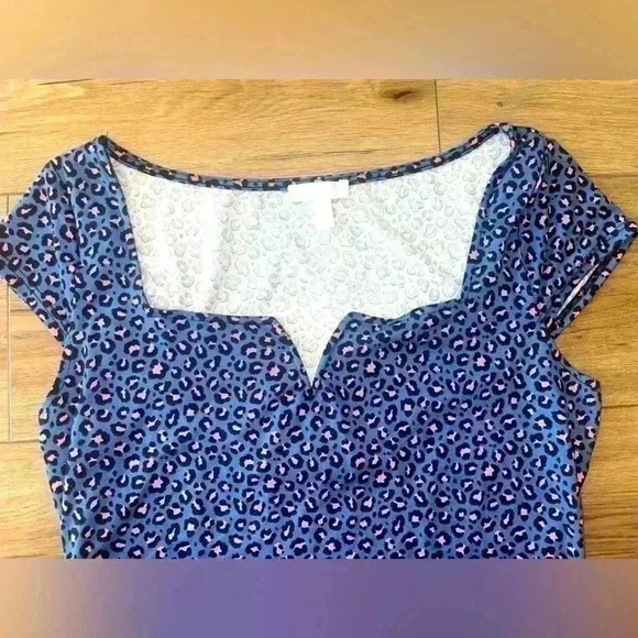 Abound Sweetheart Neck Bodysuit - Picture 3 of 5